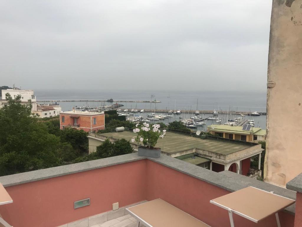B&B La Lingua Procida Exterior foto